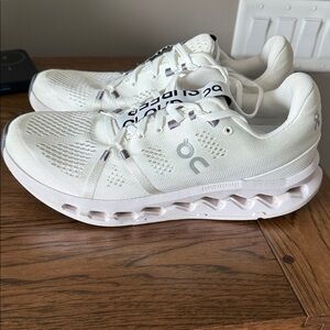 On Running Women's White Cloudsurfer Sneakers 9.5